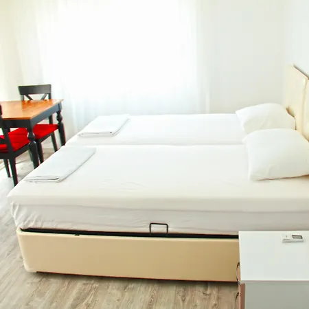 Antalya Suits 3*